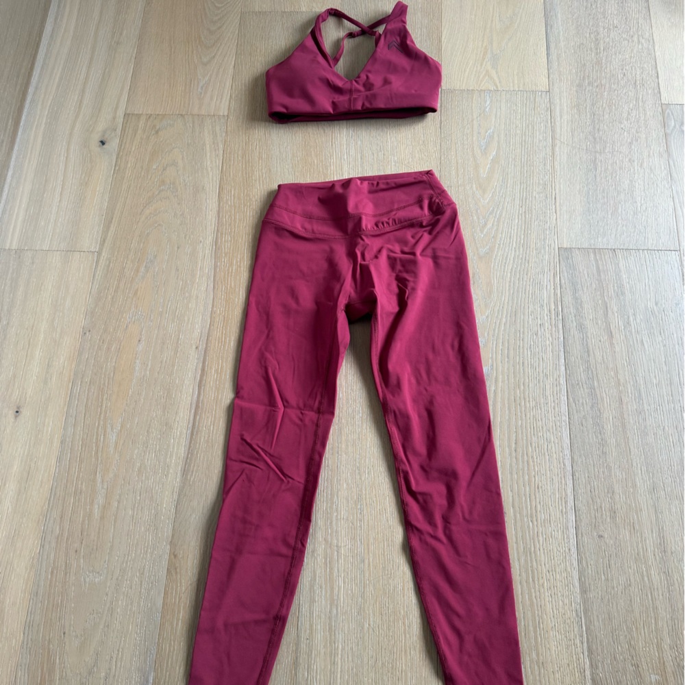 Oner active Burgundy Seamless High-Waist Leggings with Matching Sports Bra